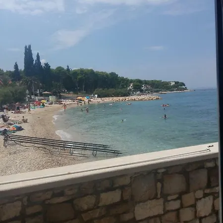 Apartman Manda Ljubetic Sutivan