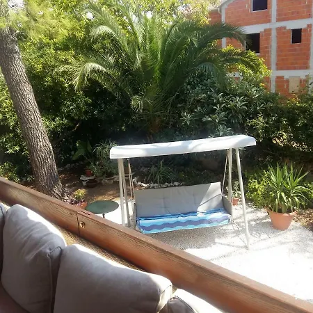 Apartment Manda Ljubetic Sutivan