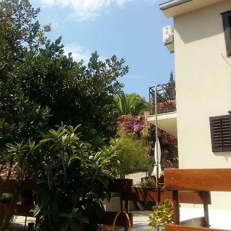 Manda Ljubetic Apartment *