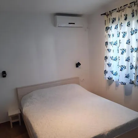 Manda Ljubetic Apartman *