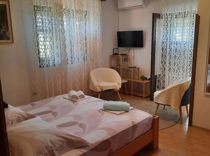 Manda Ljubetic Apartman *