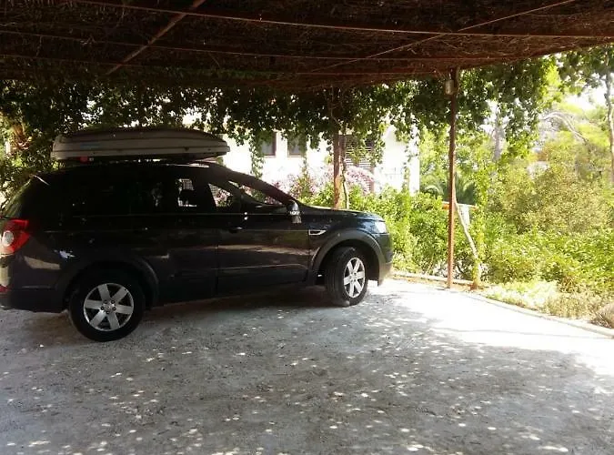 Apartman Manda Ljubetic Sutivan